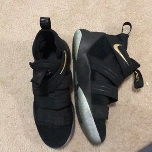 black Nike shoes